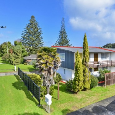 3/15 Omana Road | Do Up in Central Milford | SOLD