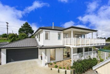 23 Viridian Lane Greenhithe | Home and Income | SOLD