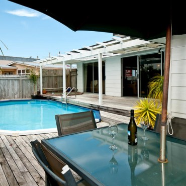 607 Beach Road, Rothesay Bay  |  Fab Family Bungalow – Rangi Zone  | SOLD