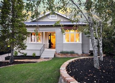 4 Dallinghoe Crescent, Milford | Gorgeous Transitional Villa – Make it Yours! | SOLD