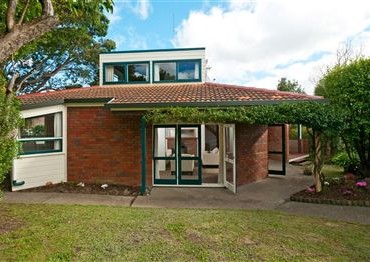 15A Montgomery Avenue, Rothesay Bay | Quirks & Sparks | SOLD