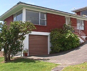 6/13 Richards Ave Milford |Modern Brick Townhouse