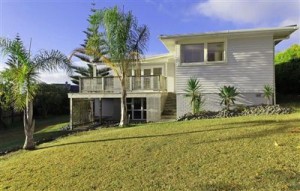101-MJ2993-Tiber-Road-Milford-North-Shore-City-Auckland-New-Zealand