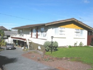 112-MJ030712-CommodoreParryRoad-Milford-MilfordTakapuna-North-Shore-City-Auckland-New-Zealand