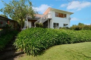 127-MJ8957-North-Shore-City