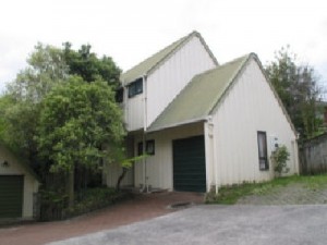 588-MJ041207-BrianAvenue-Milford-MilfordTakapuna-North-Shore-City-Auckland-New-Zealand