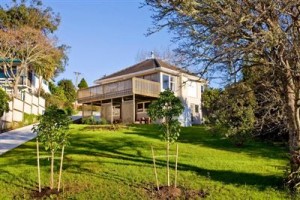 969-MJ3997-Park-Rise-Campbells-Bay-North-Shore-City-Auckland-New-Zealand