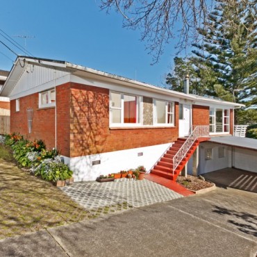 369 Wairau Road | Solid Starter or Investment | SOLD