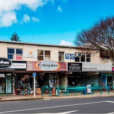 Browns Bay Shopping Centre
